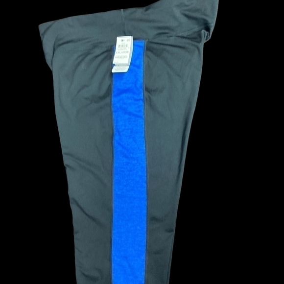 IDEOLOGY Color blocked Cropped Leggings - Picture 8 of 8